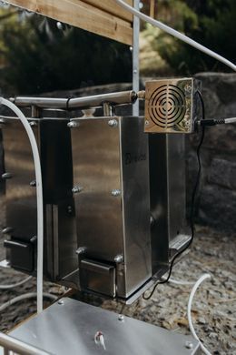 Коптильня гарячого і холодного копчення Біг PRO NEW (97x87x180 см, до 60 кг) ПІД ЗАМОВЛЕННЯ